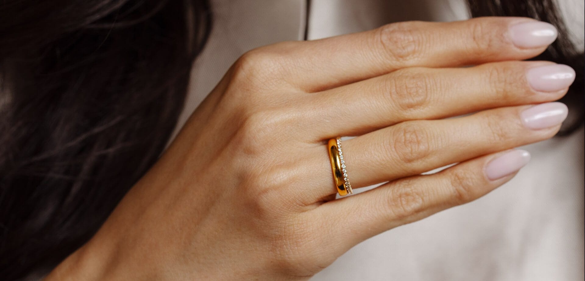 hero-wedding-rings.jpg?quality\u003d85\u0026webp\u003d90\u0026sharp\u003d1