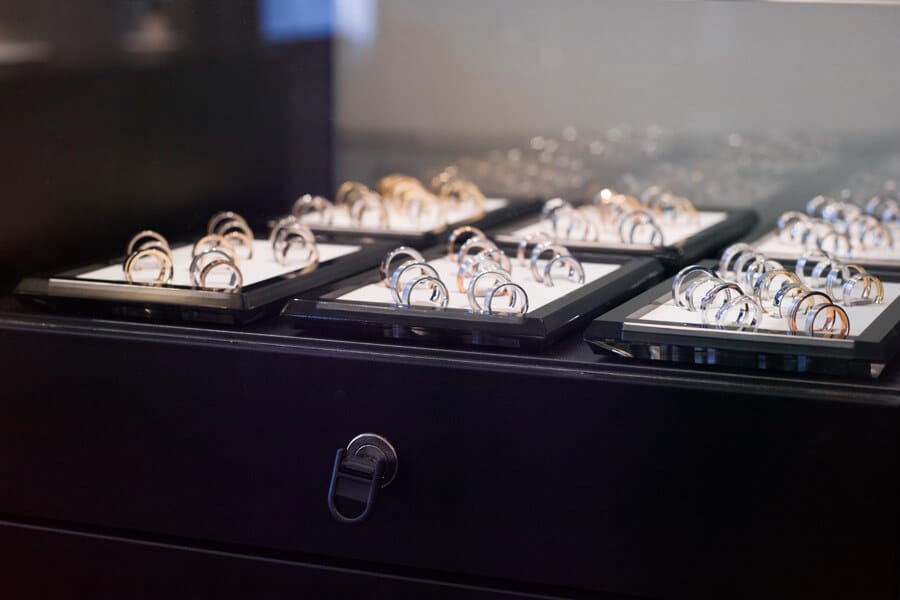 Gifteringer på utstilling hos Tesori Diamanter